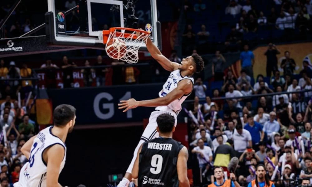 Αντετοκούνμπο: «Μου λείπει η ενέργεια των φιλάθλων στους αγώνες»